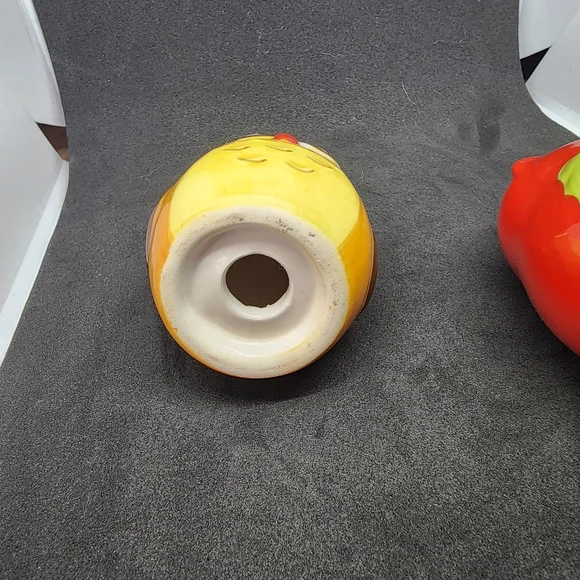 Kitschy Owl Salt And Pepper Shakers - Picture 4 of 11